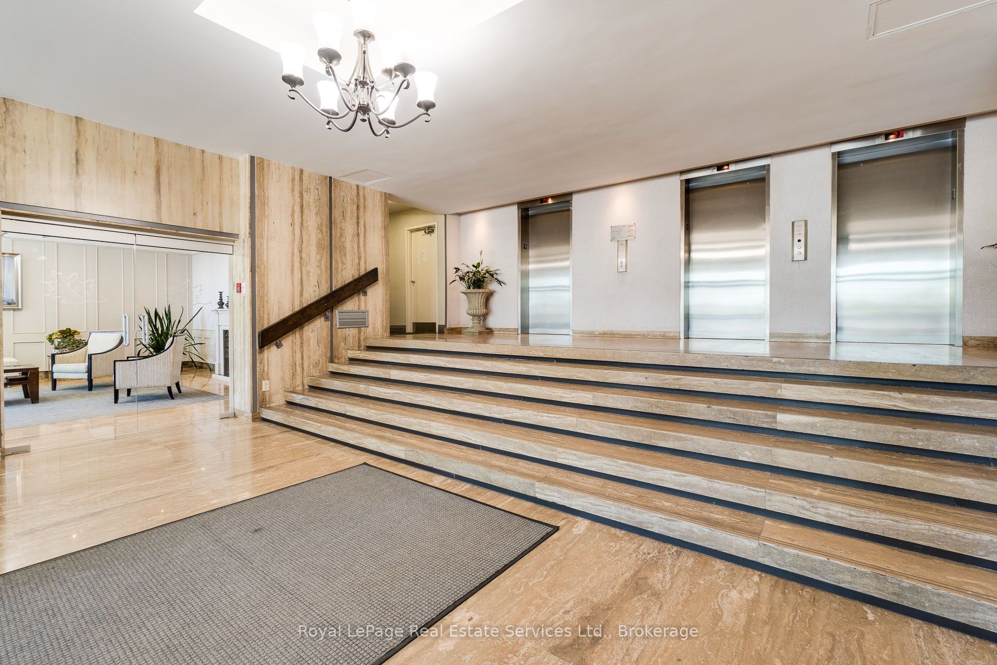 Additional image 5 of 1810-1359 White Oaks Boulevard, Oakville, ON, L6H 2R8