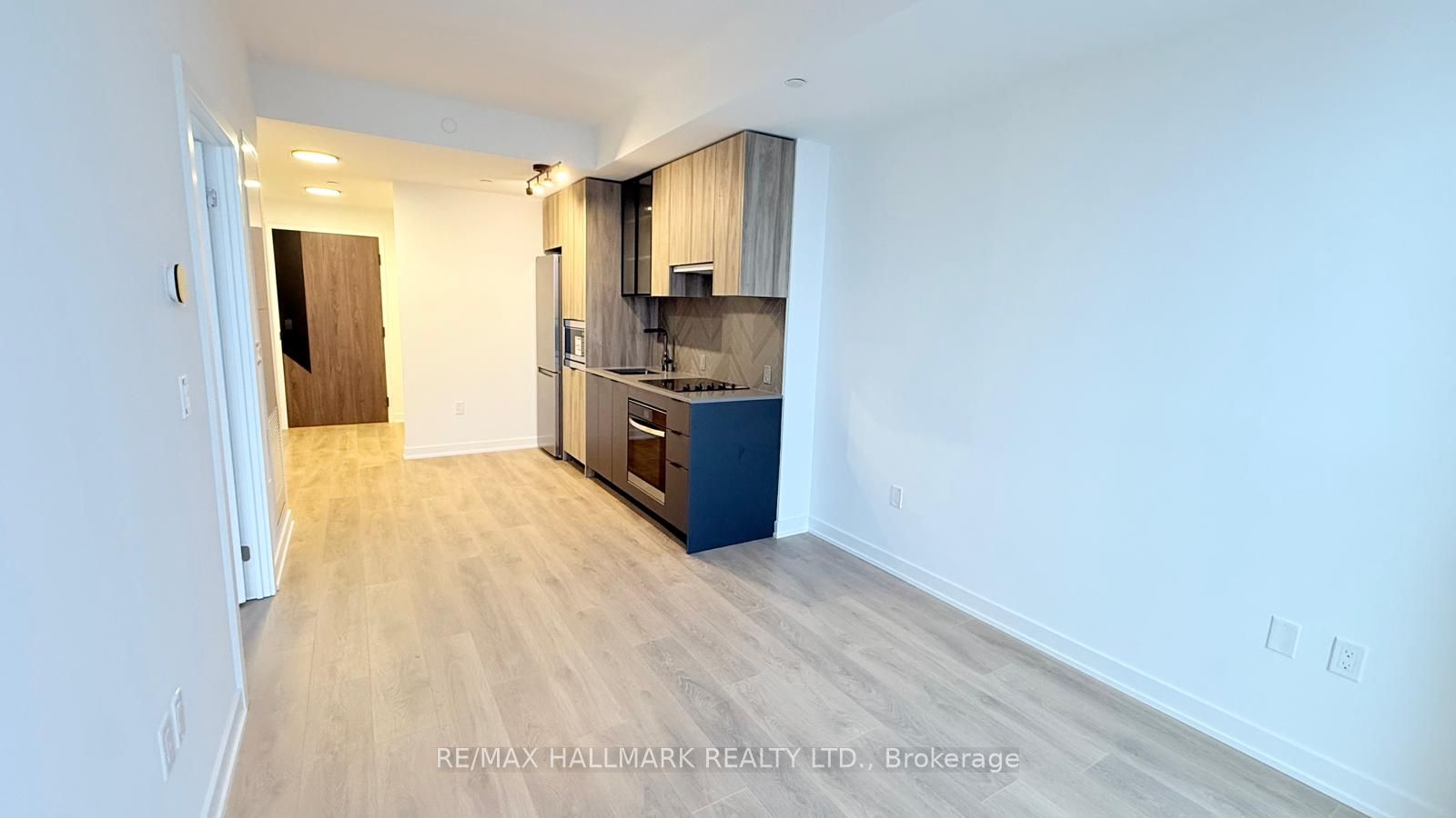 Additional image 6 of 807-1037 The Queensway N/a, Toronto, ON, M8Z 0H5
