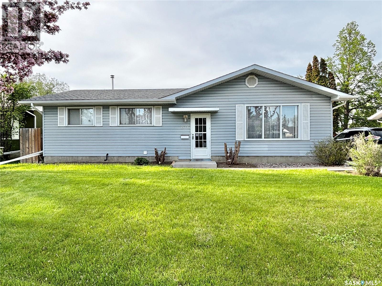 2606 37th Street W, Saskatoon, SK, S7L4E8