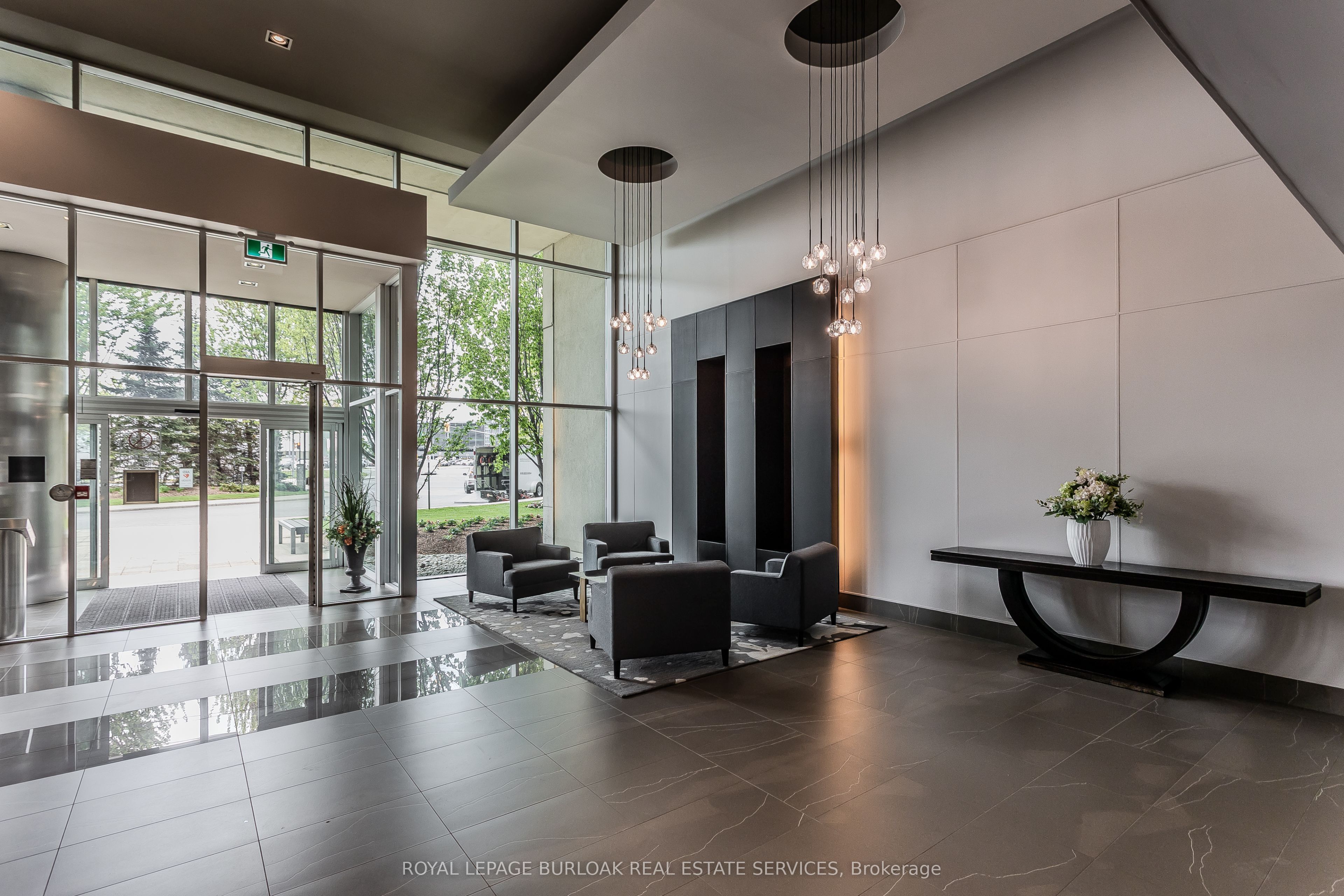 312-1055 Southdown Road, Mississauga, ON, L5J 0A3 photo 5
