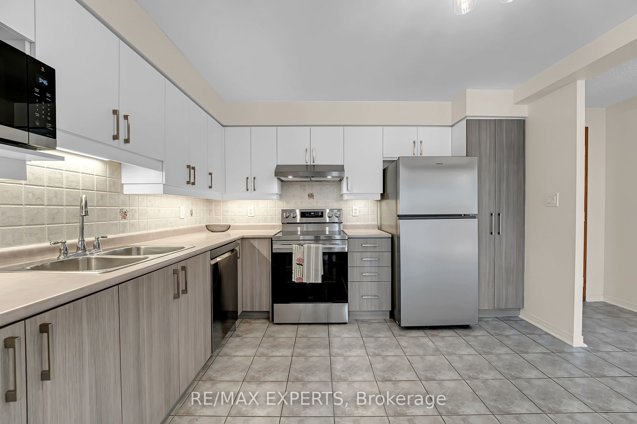 214-7373 Martin Grove Road, Vaughan, ON, L4L 9K1 photo 5