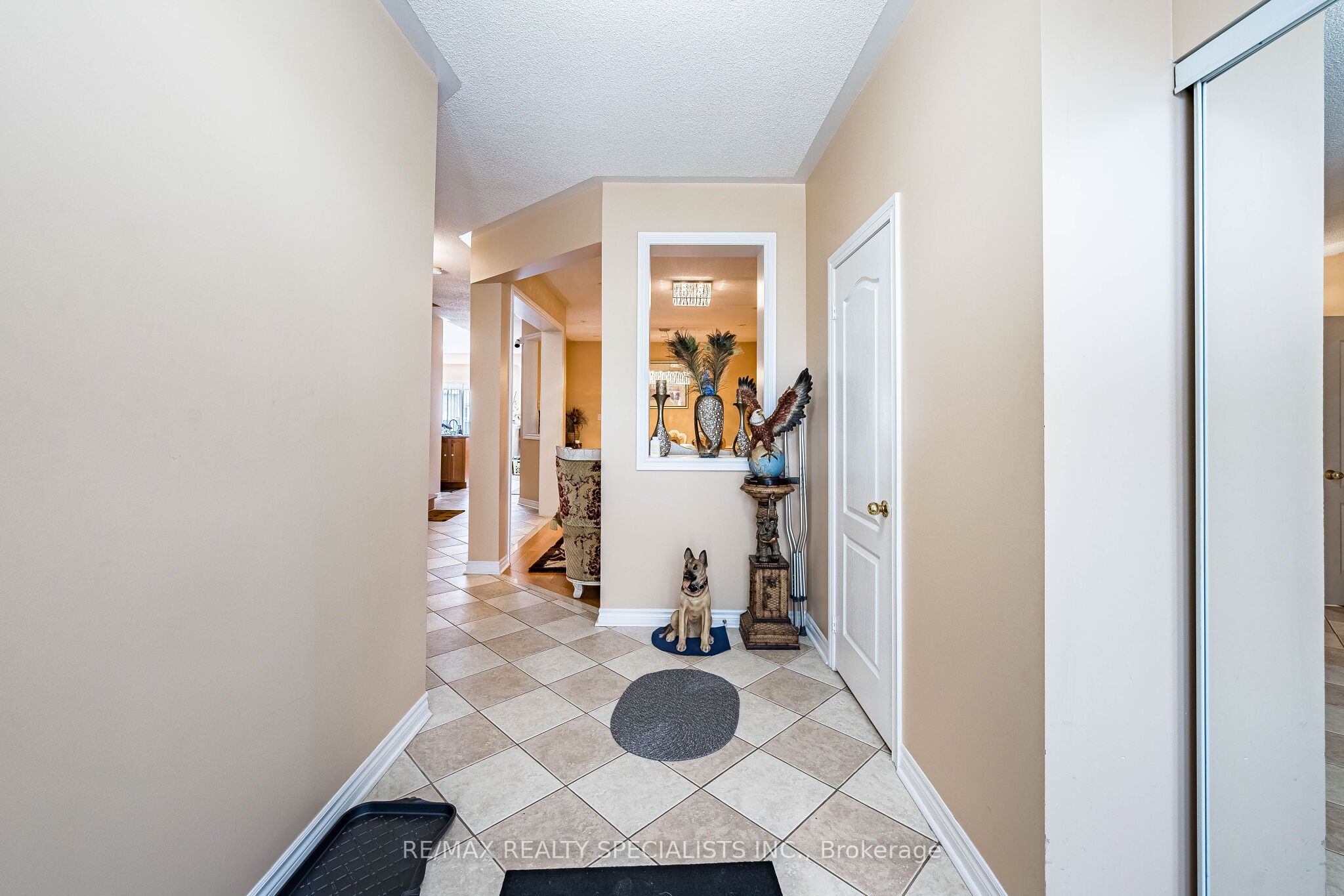 18 Long Meadow Road, Brampton, ON, L6P 2A2 photo 5