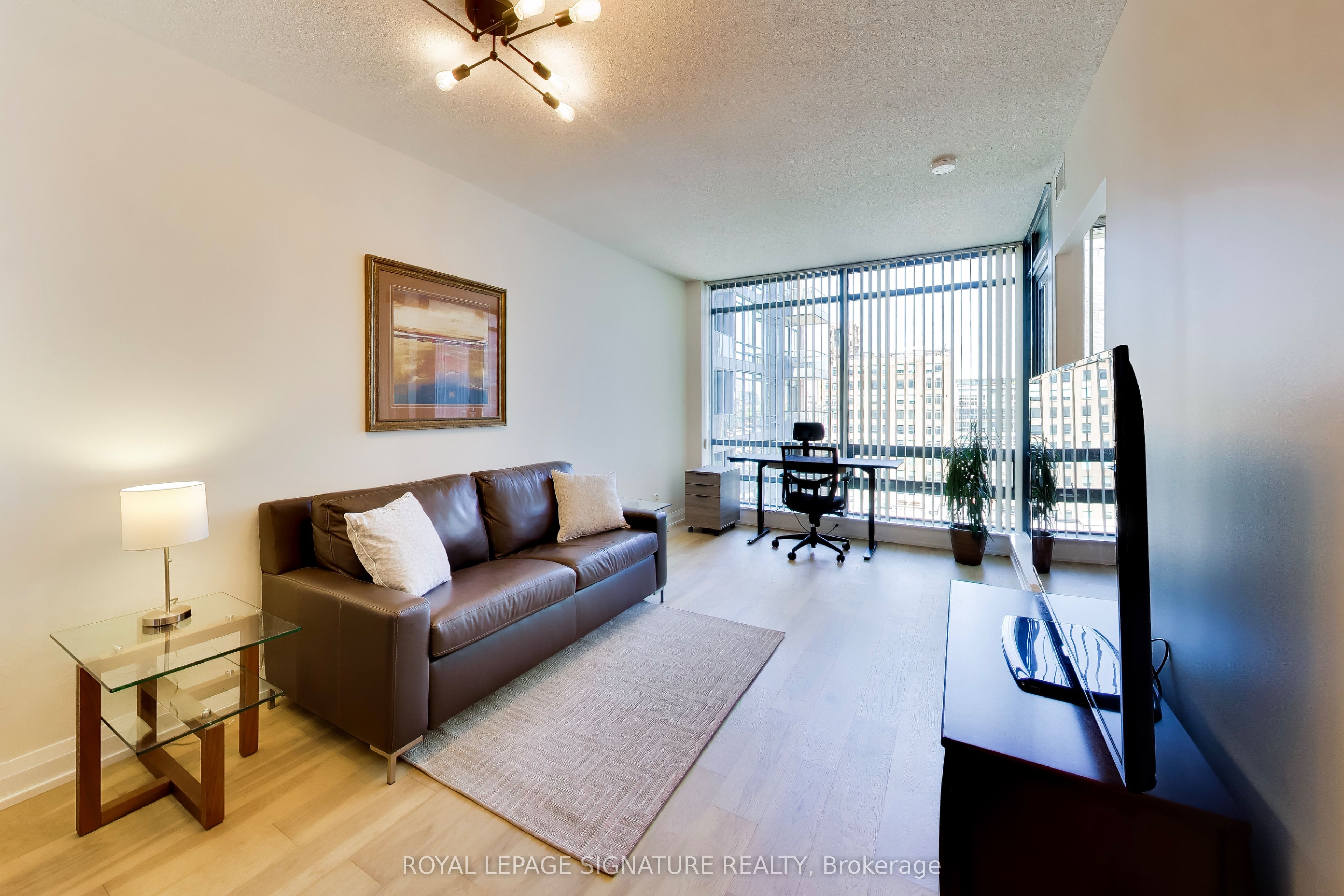 1219-438 King Street W, Toronto, ON, M5V 3T9