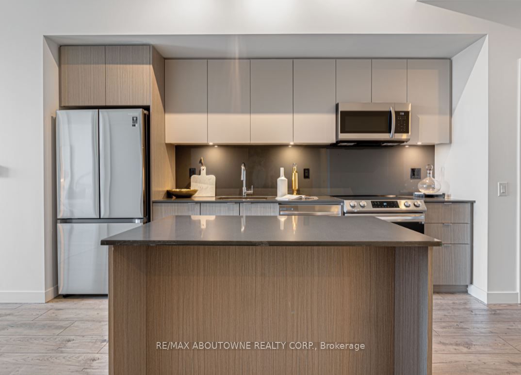 B0819-133 Bronte Road, Oakville, ON, L6L 3C1 photo 3