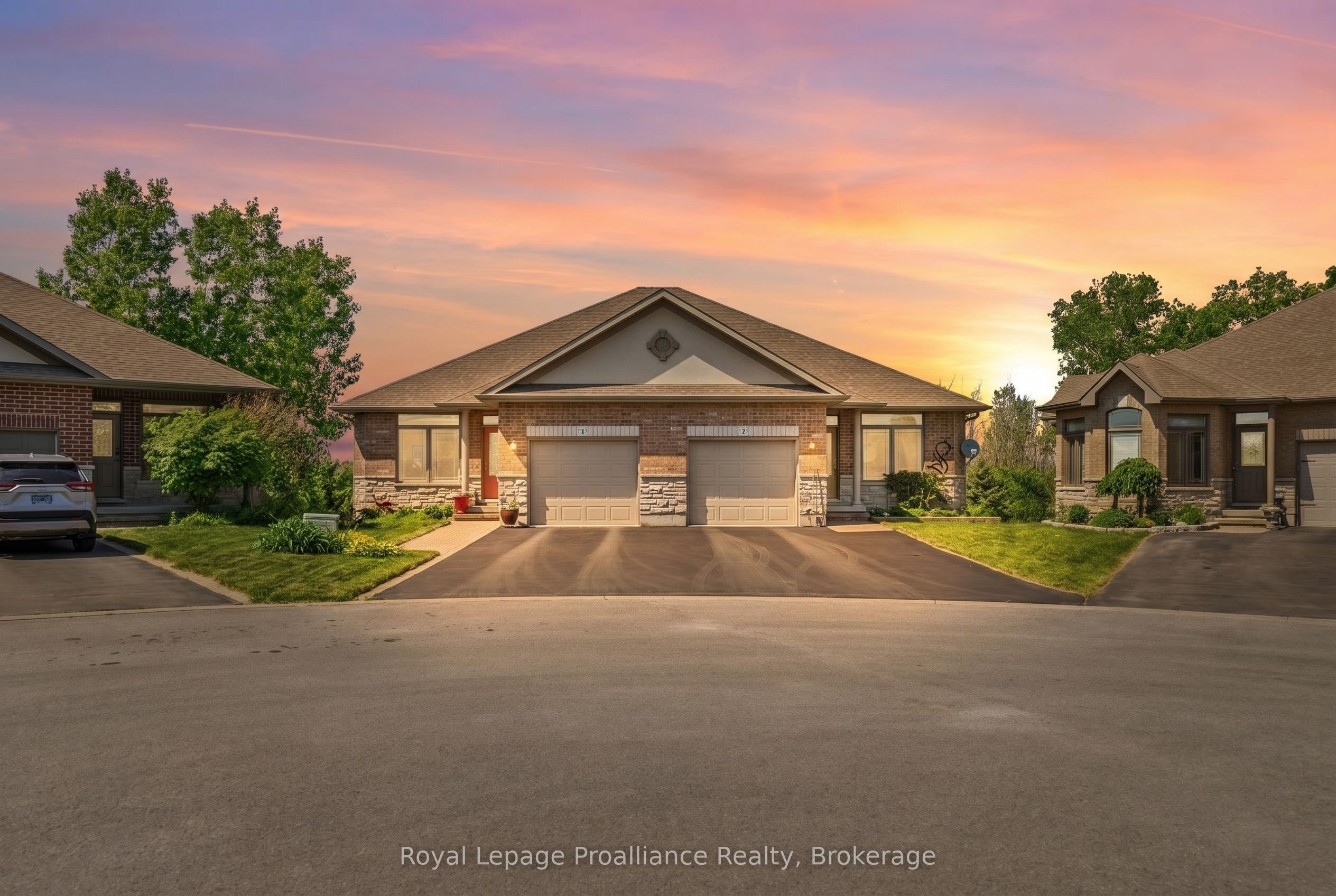 17 Hanover Court, Belleville, ON, K8N 4Z5