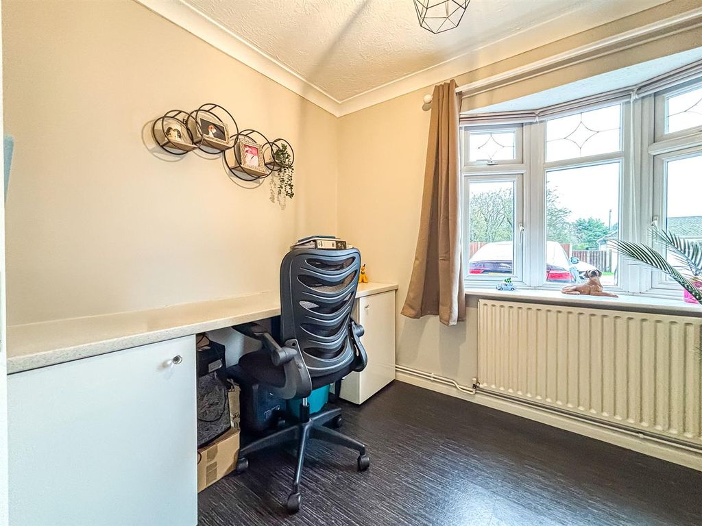 Additional image 18 of 4 bed detached bungalow for saleEthelbert Road, Rochford SS4
