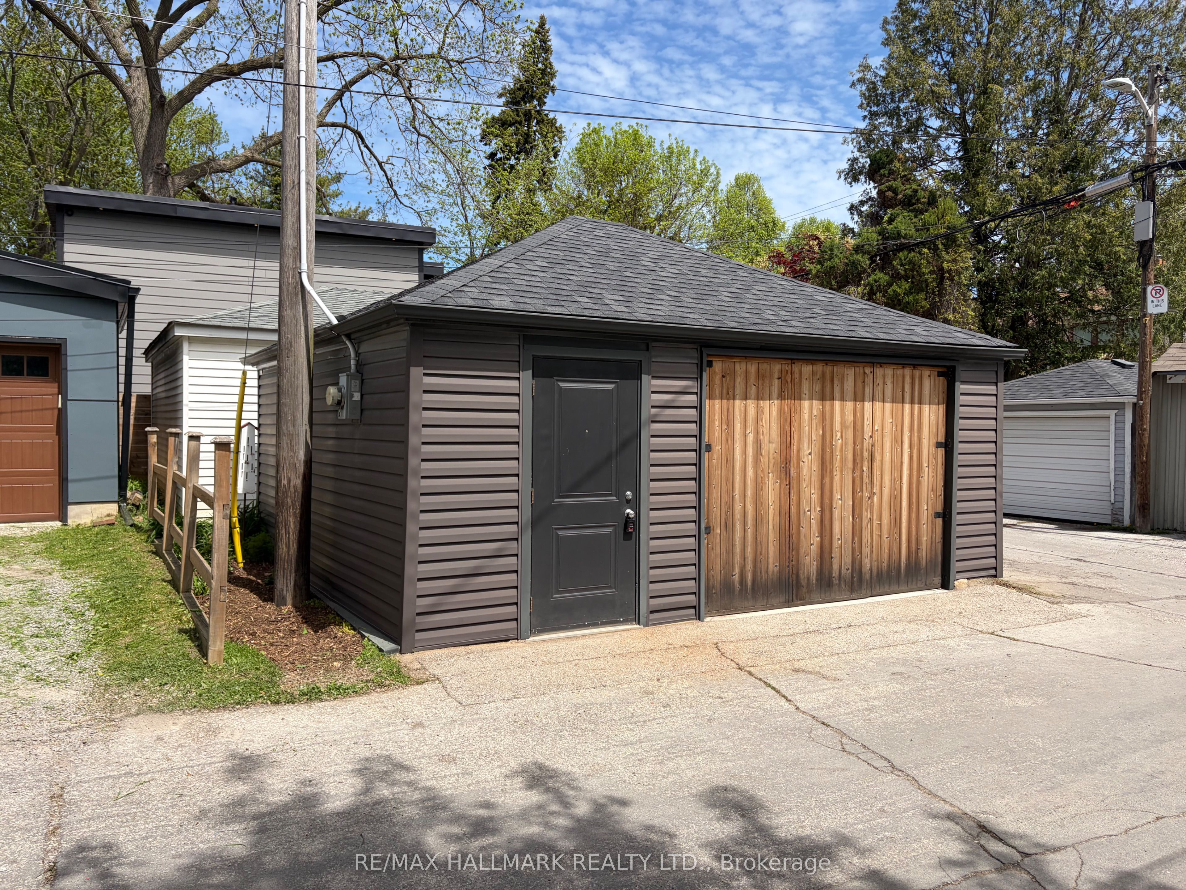 107R Woodfield Road, Toronto, ON, M4L 2W5