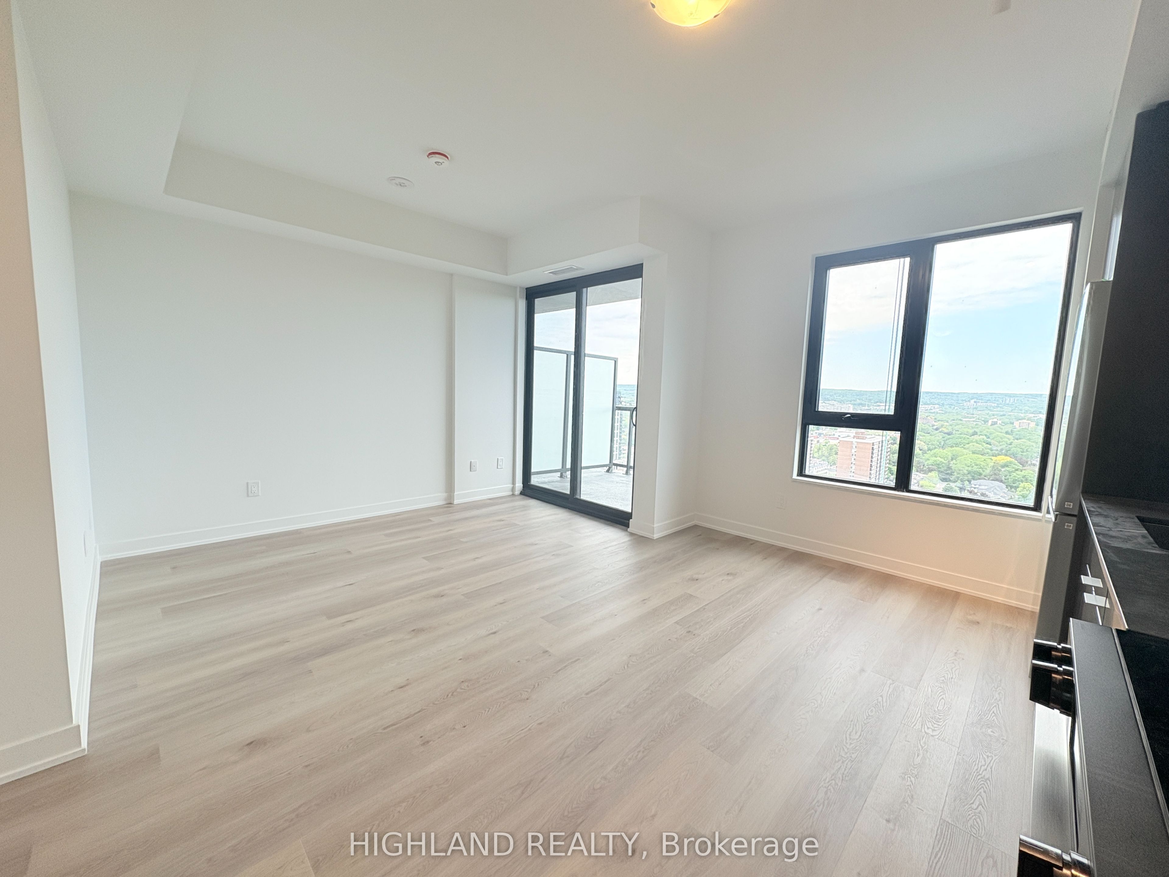 2402-2075 Lakeshore Road, Burlington, ON, L7R 0H3 photo 3