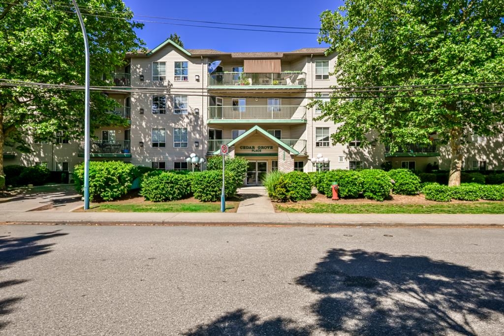 302-2435 Center Street, Abbotsford, BC, V2T 2N4