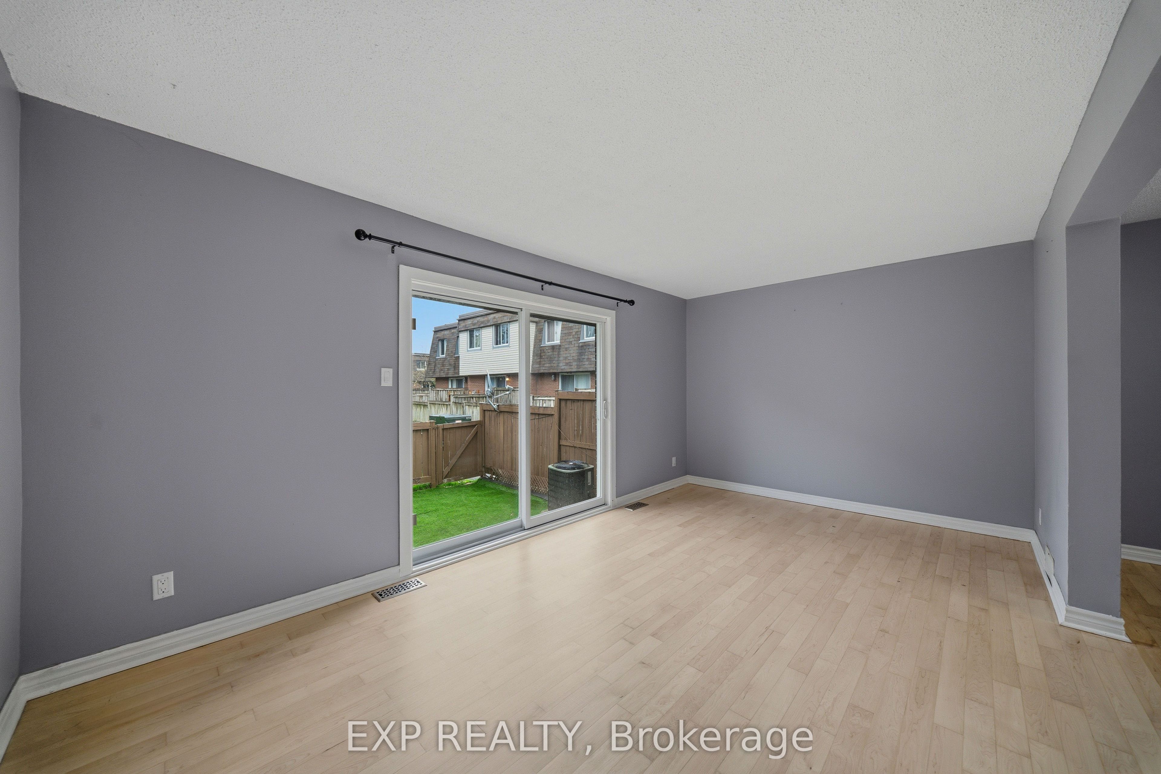 1713 Heatherington Road, Ottawa, ON, K1V 8T8 photo 5