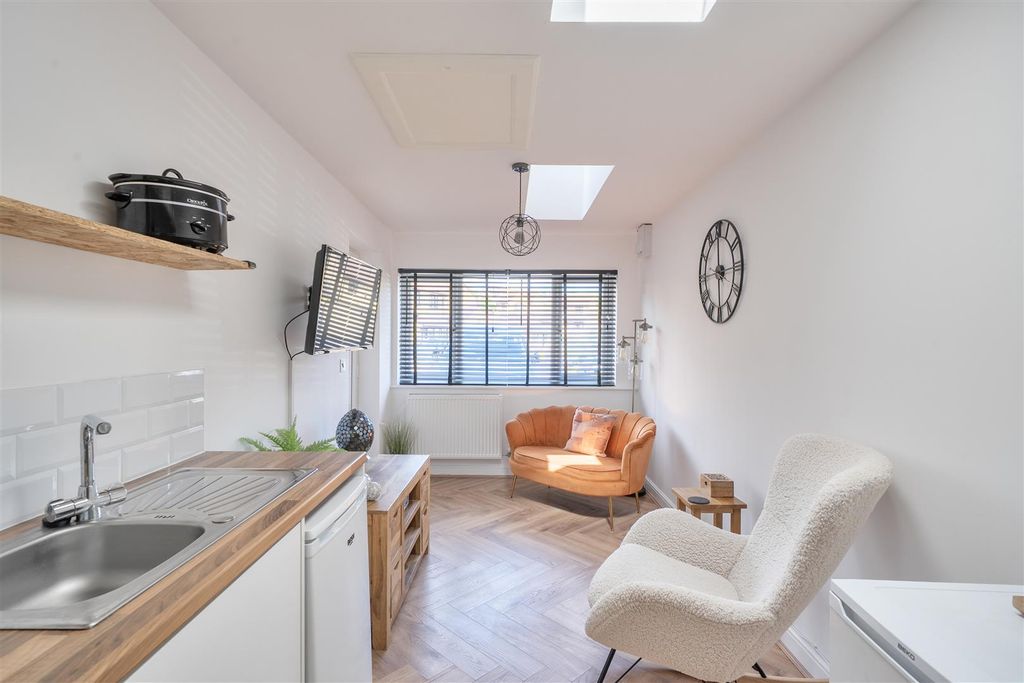 Additional image 10 of 4 bed property for saleSunnymead, Midsomer Norton, Radstock BA3