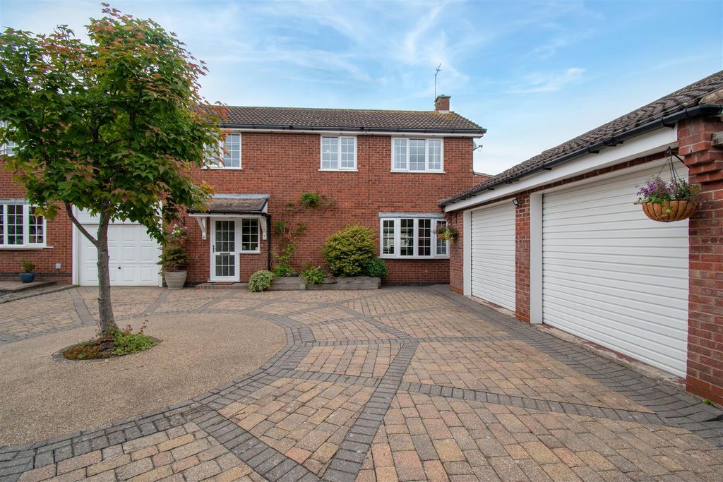Additional image 36 of 5 bed detached house for saleMilldale Close, Marehay, Ripley DE5