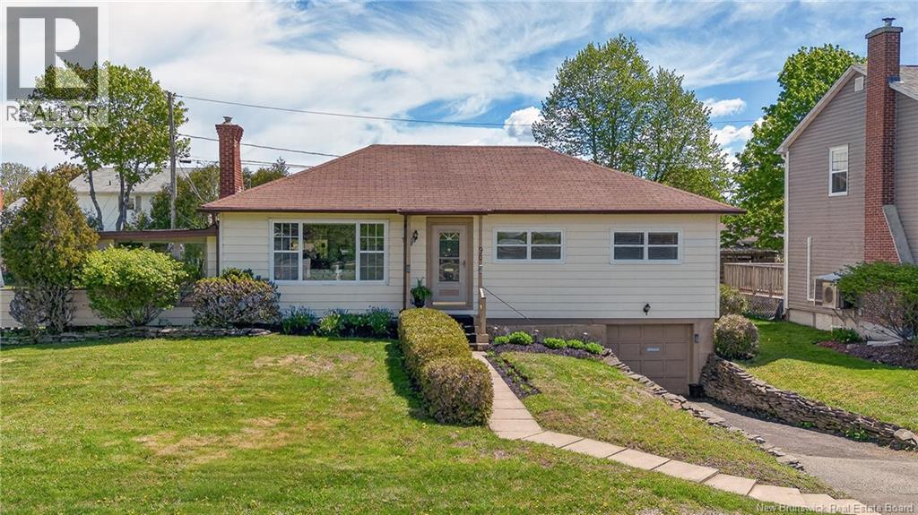 90 Bayview Drive, Saint John, NB, E2M4E1