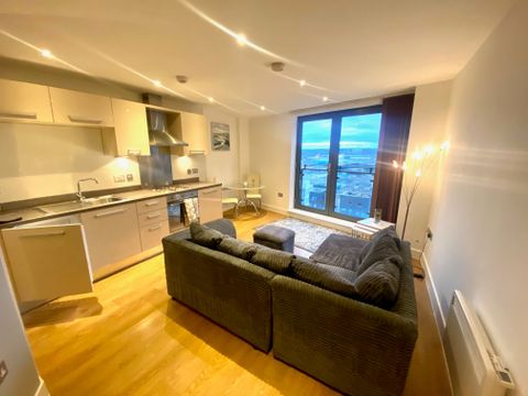 Echo Central Two, Leeds LS9