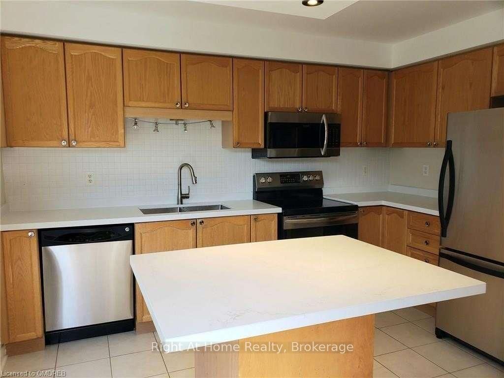 Additional image 5 of 2467 Carberry Way, Oakville, ON, L6M 4S5