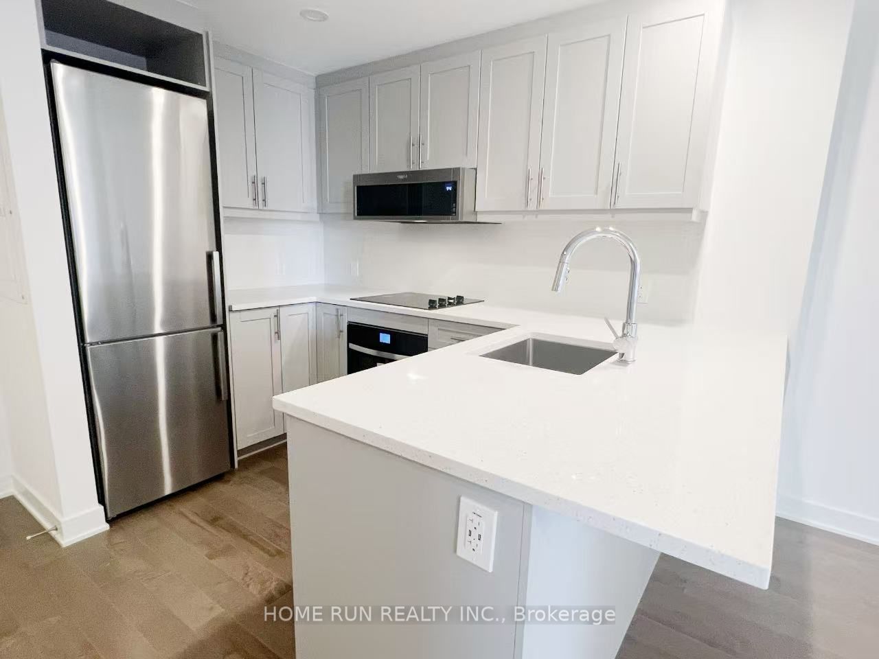 Additional image 5 of 804-340 Queen Street, Ottawa, ON, K1R 0G1