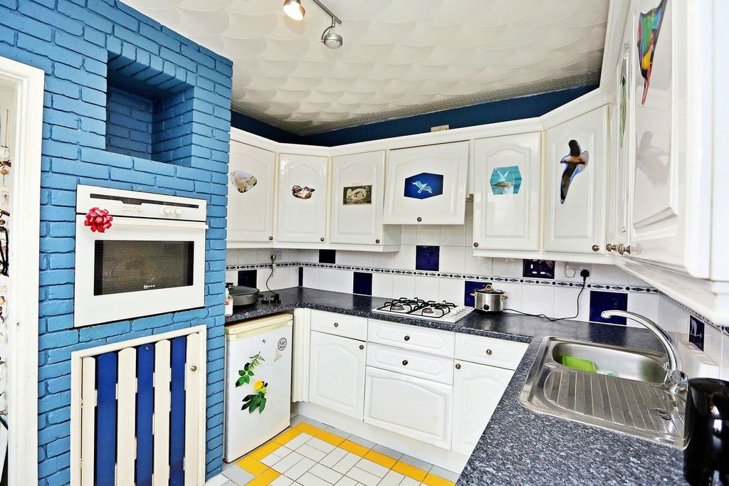 Additional image 7 of 3 bed terraced house for salePantygraigwen Road, Pontypridd CF37