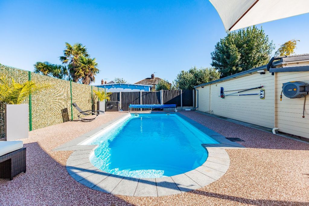 4 bed bungalow for saleCoxes Lane, Ramsgate CT12