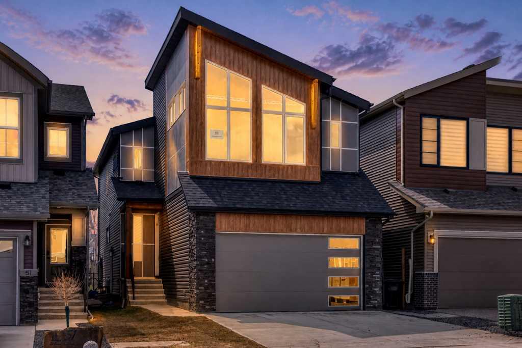 55 Silver Spruce Grove SW, Calgary, AB, T2X 5L9