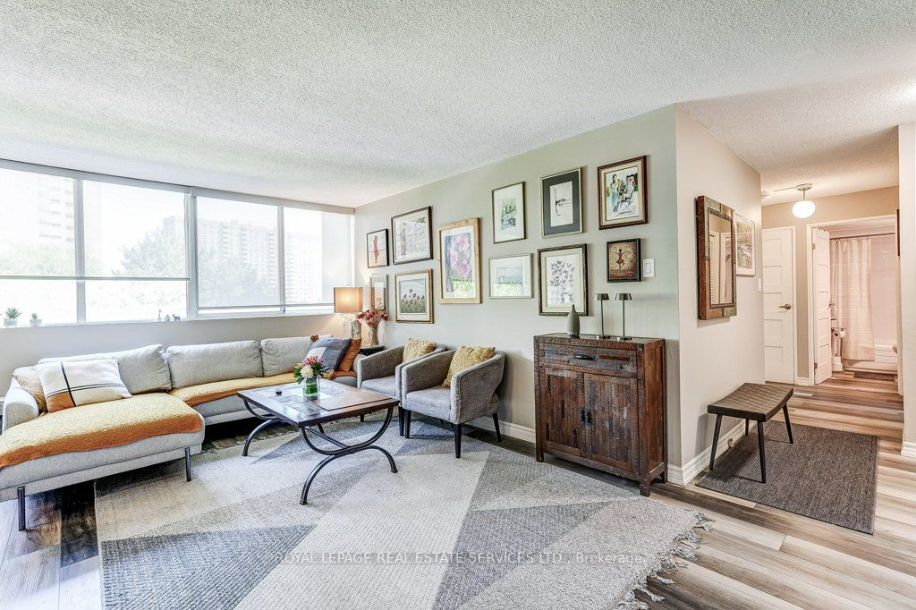 Additional image 6 of 402-3590 Kaneff Crescent, Mississauga, ON, L5A 3X3