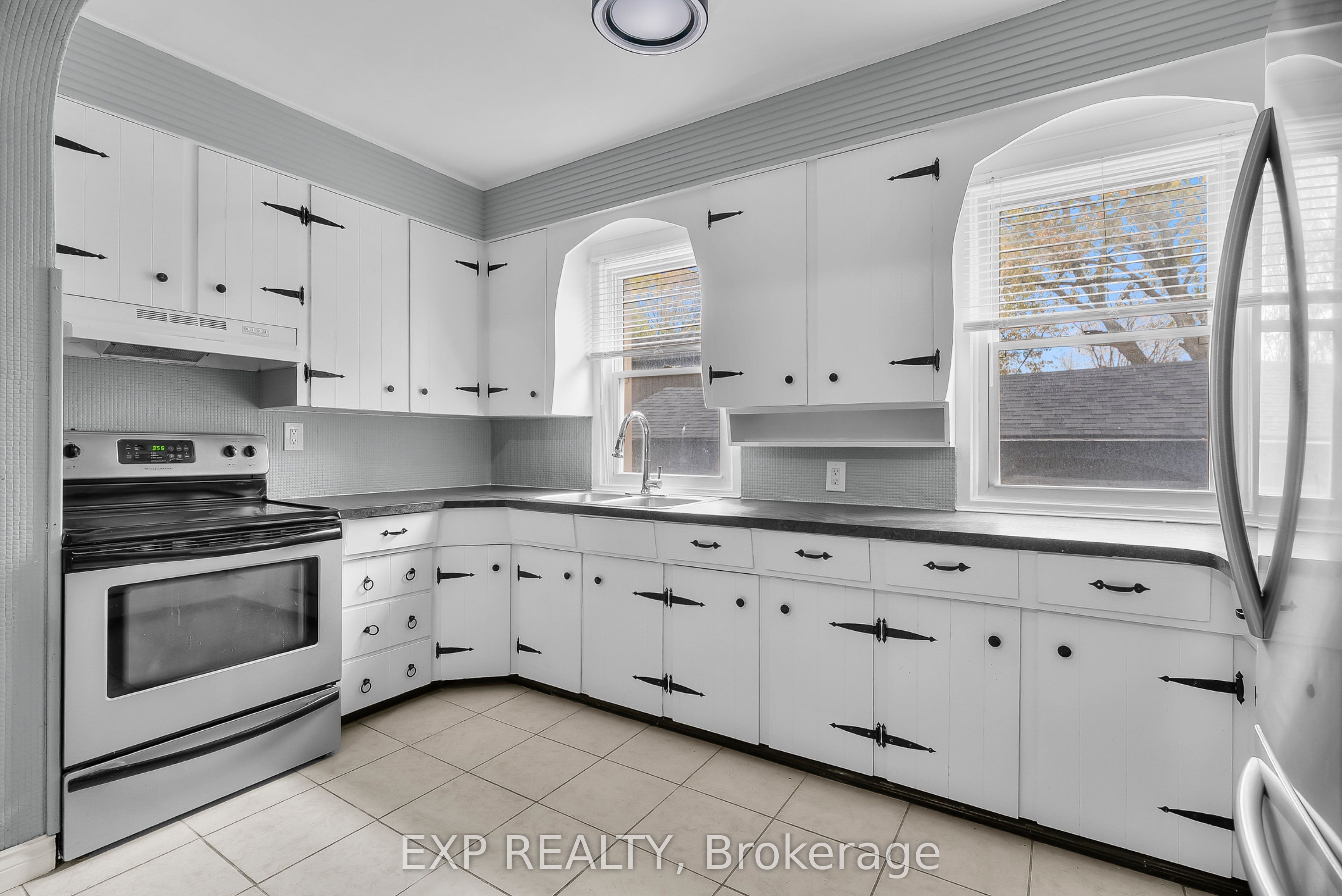 Additional image 6 of 4160 Dorchester Road, Niagara Falls, ON, L2E 6N2