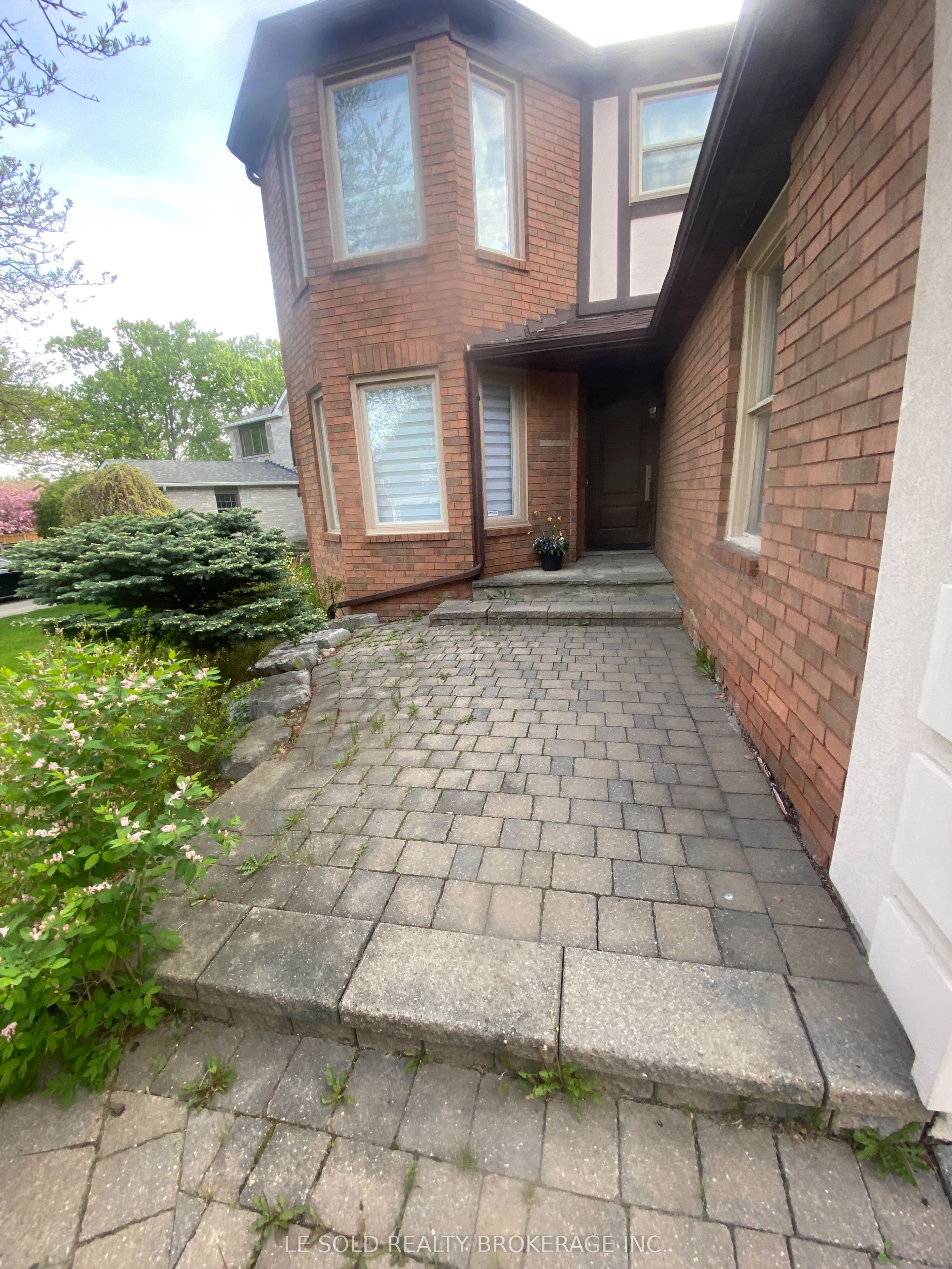 Additional image 3 of 10 Mcdougall Court, Vaughan, ON, L4J 7A1