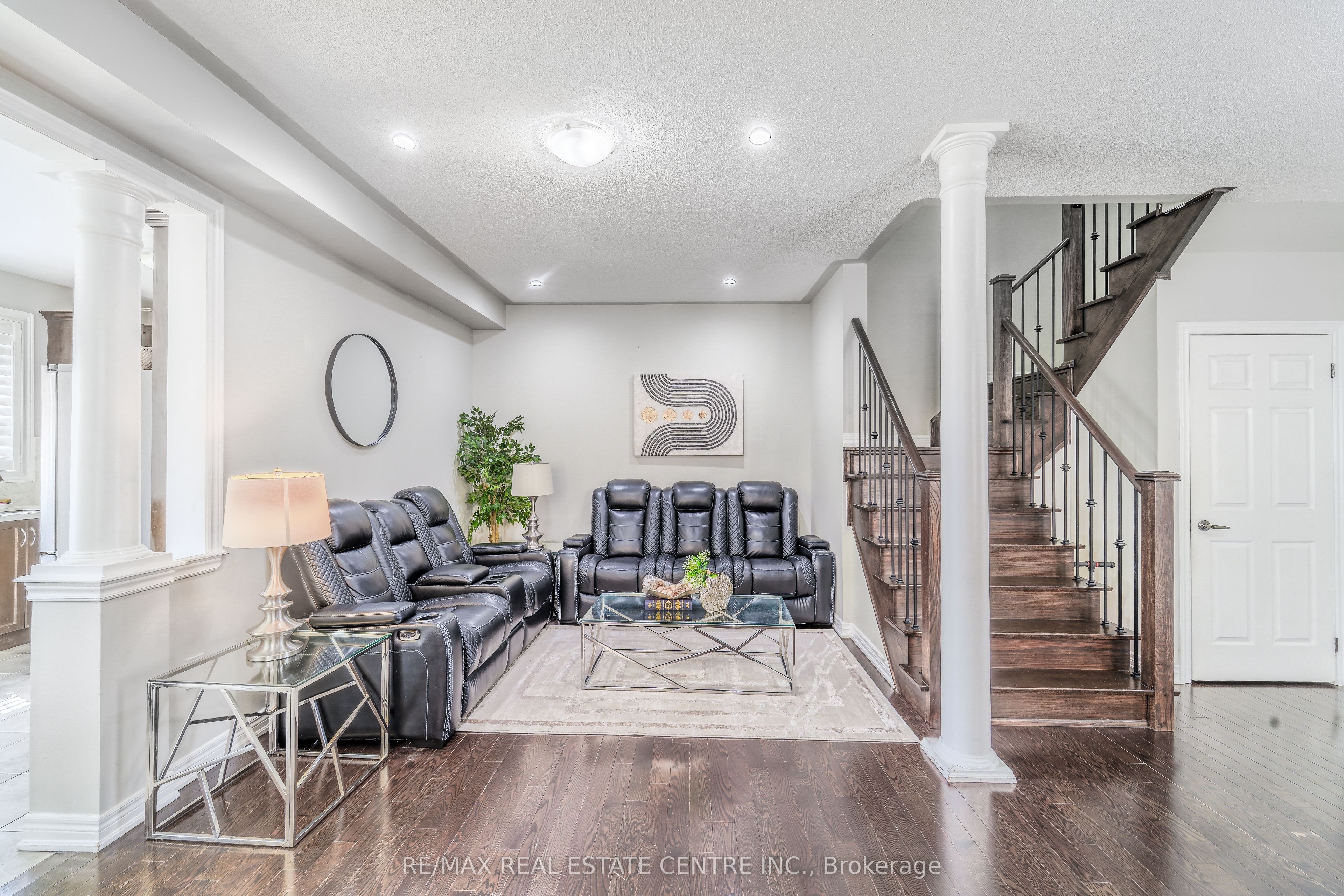 Additional image 5 of 10 Ebury Drive, Brampton, ON, L6X 0Z3
