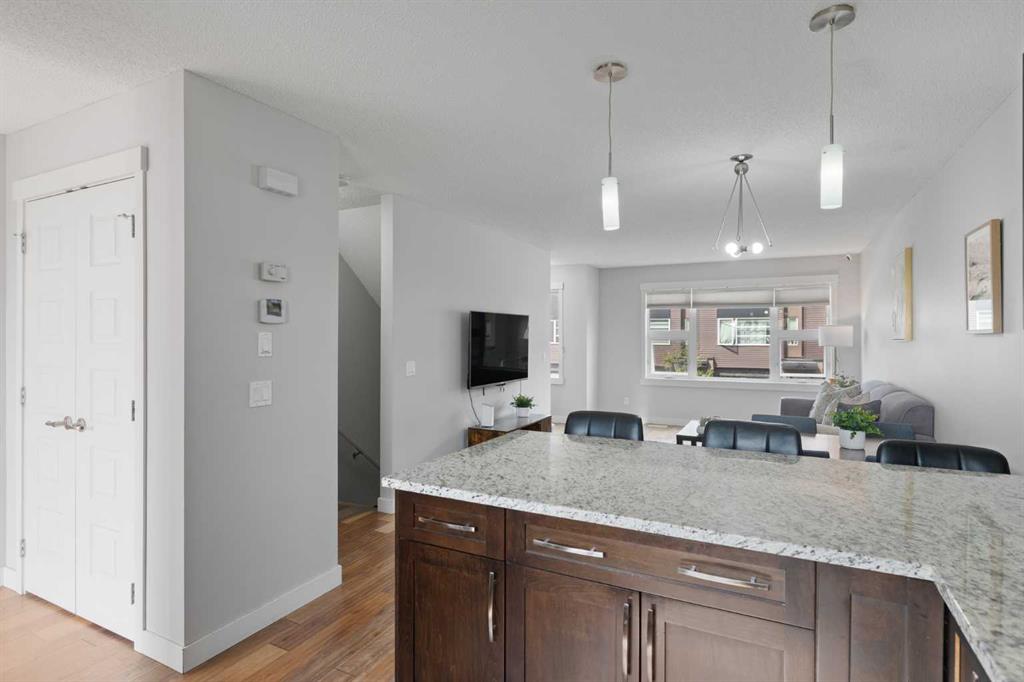 230 Covecreek Circle NE, Calgary, AB, T3K0W6 photo 5