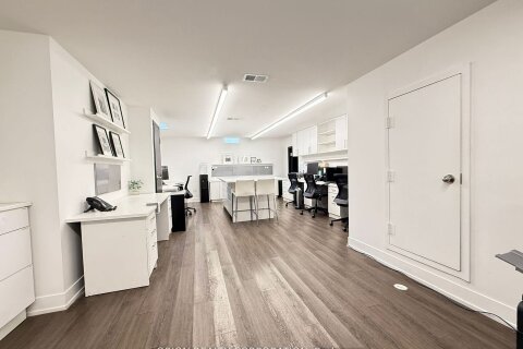 Additional image 7 of L1-1149 Lakeshore Road E, Mississauga, ON, L5E 1E8