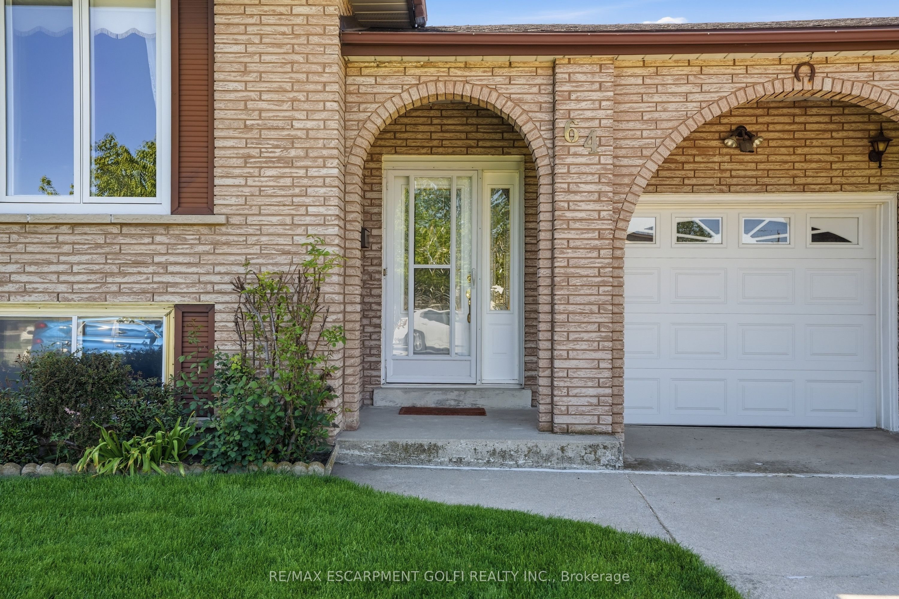 64 Eastbury Drive, Hamilton, ON, L8E 2V4 photo 3