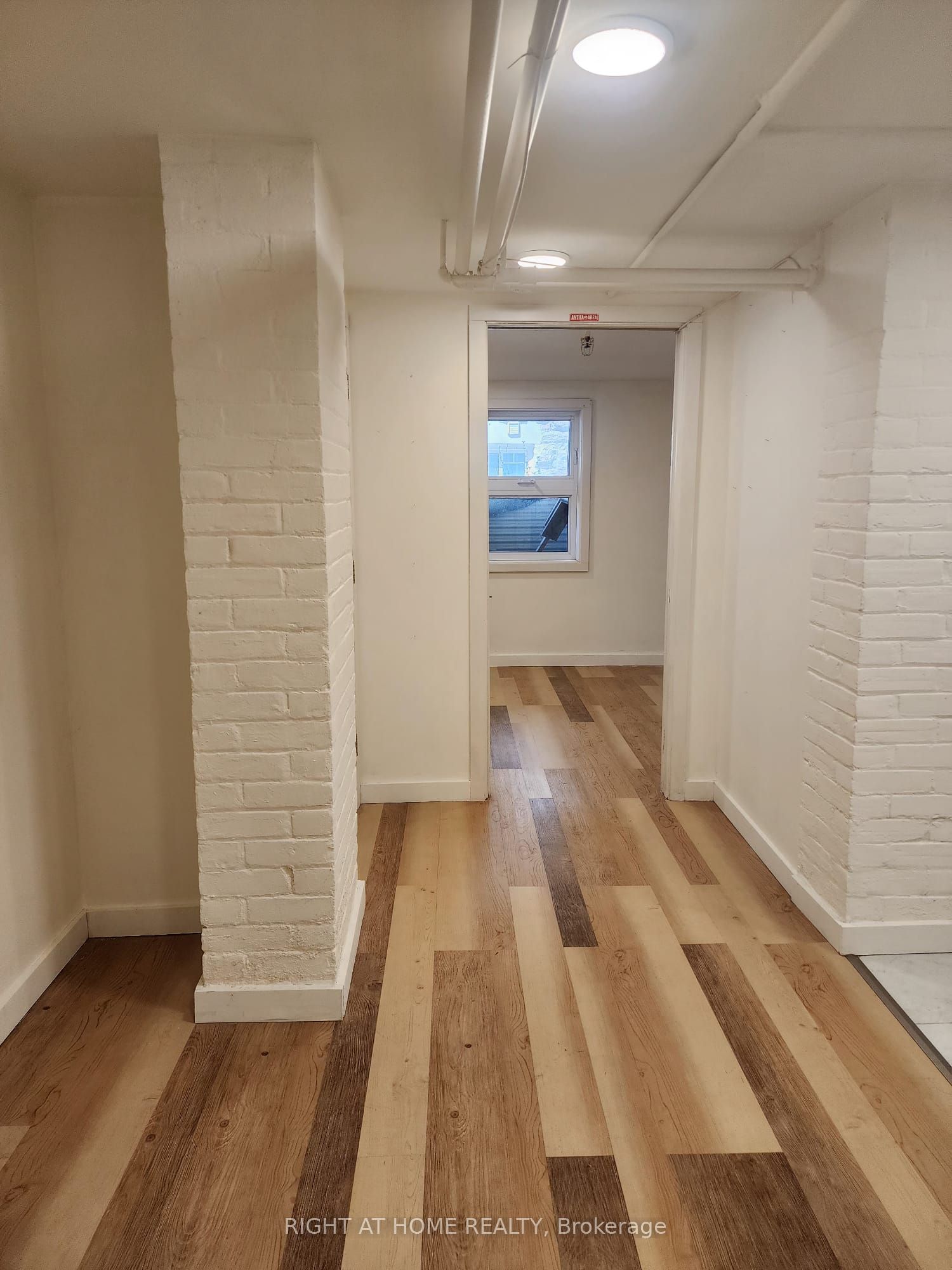 unit B2-32 High Park Blvd Boulevard, Toronto, ON, M6R 1M7 photo 2
