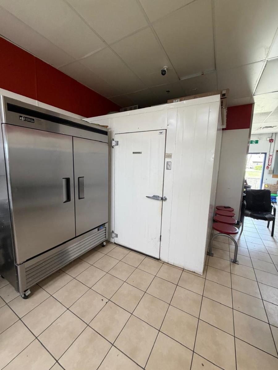 4304 S Park Drive, Stony Plain, AB, T7Z0K2 photo 3