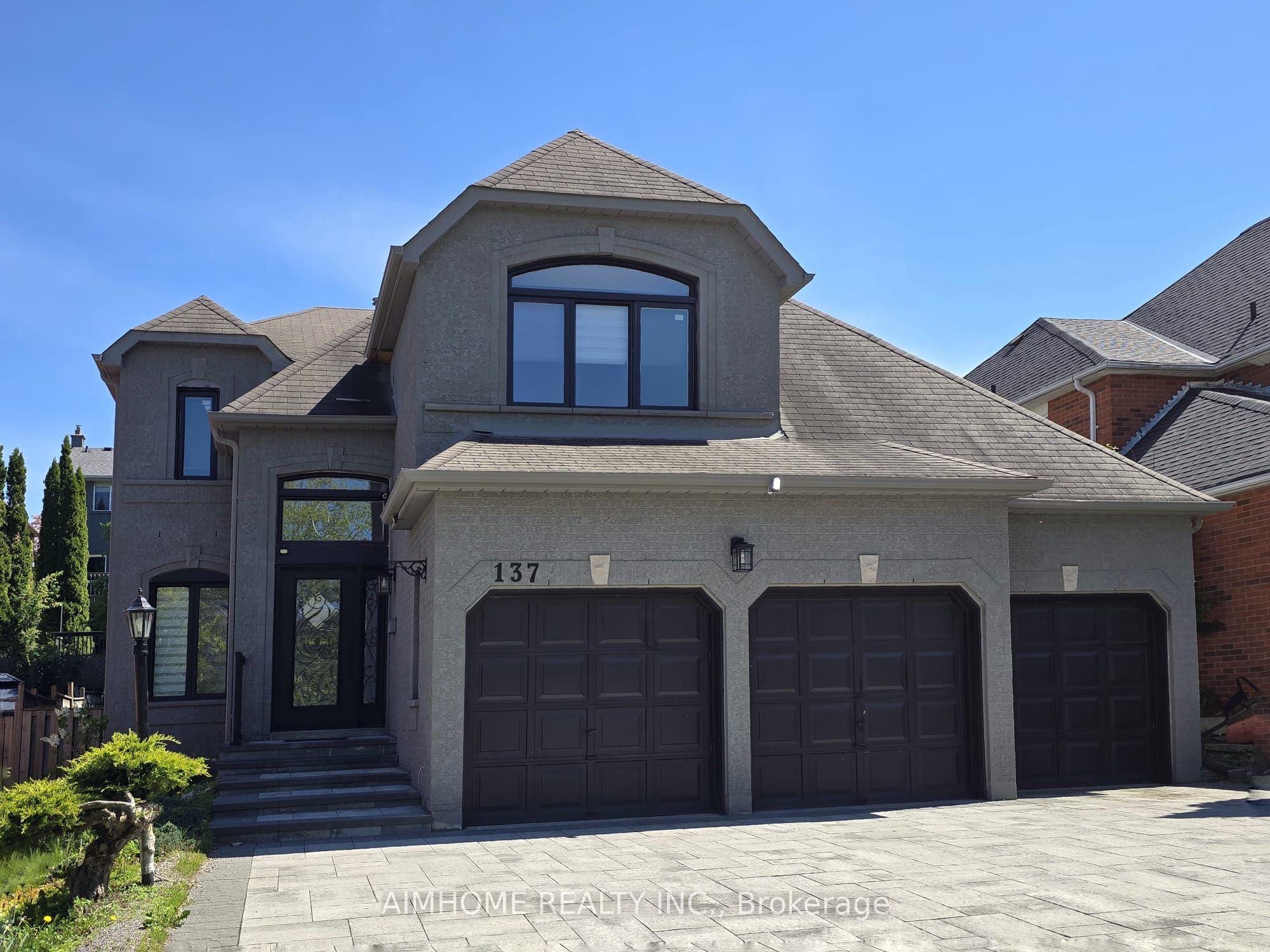 137 Mcclellan Way, Aurora, ON, L4G 6M5