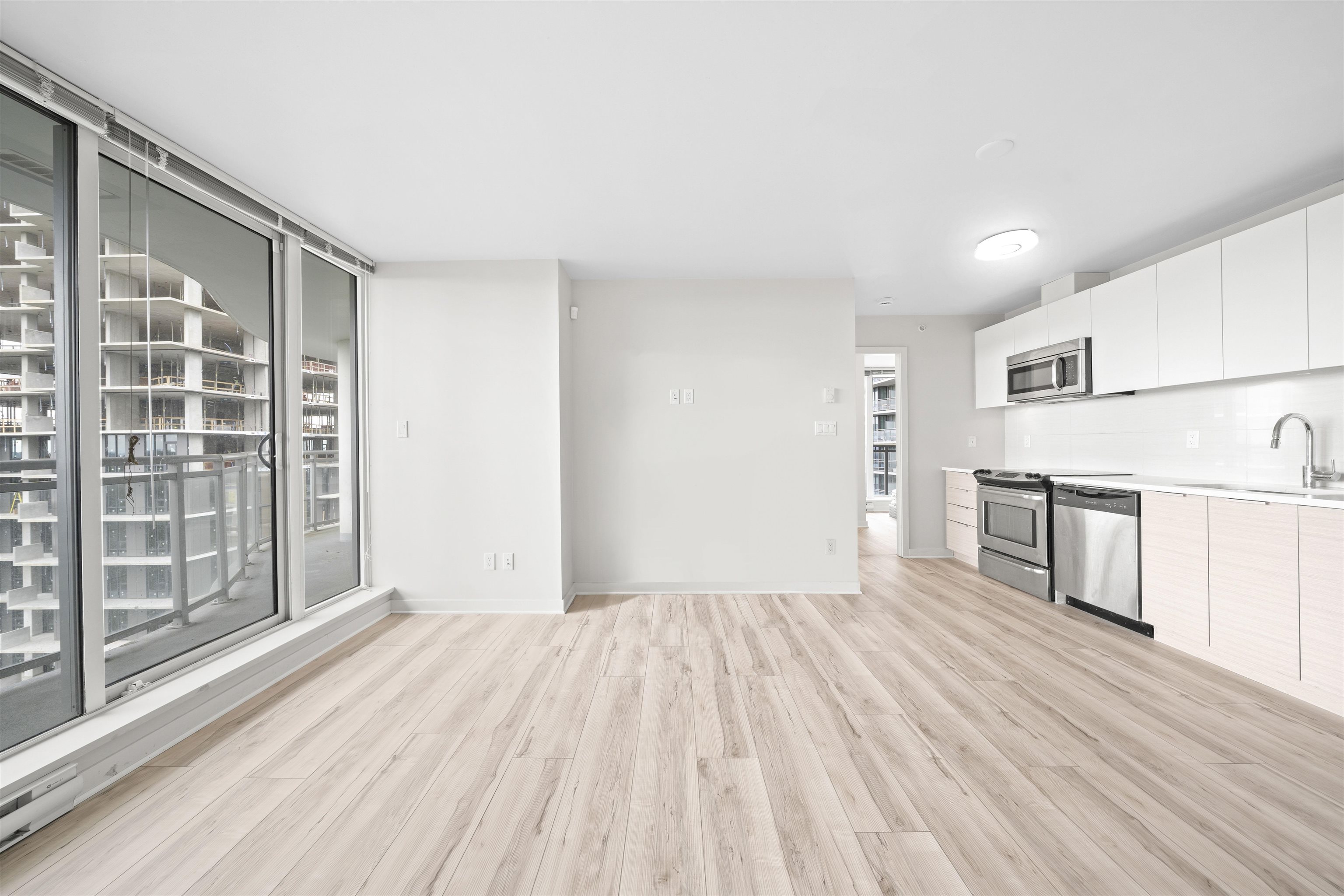 1801-13303 Central Avenue, Surrey, BC, V3T 0K6