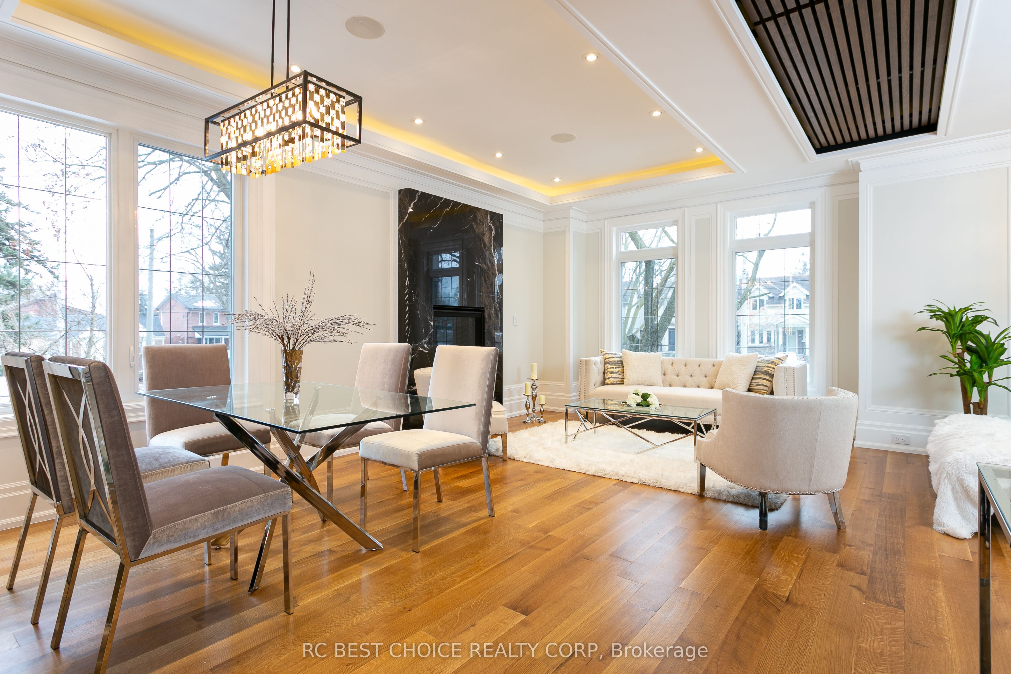 184 Mcrae Drive, Toronto, ON, M4G 1T1 photo 3