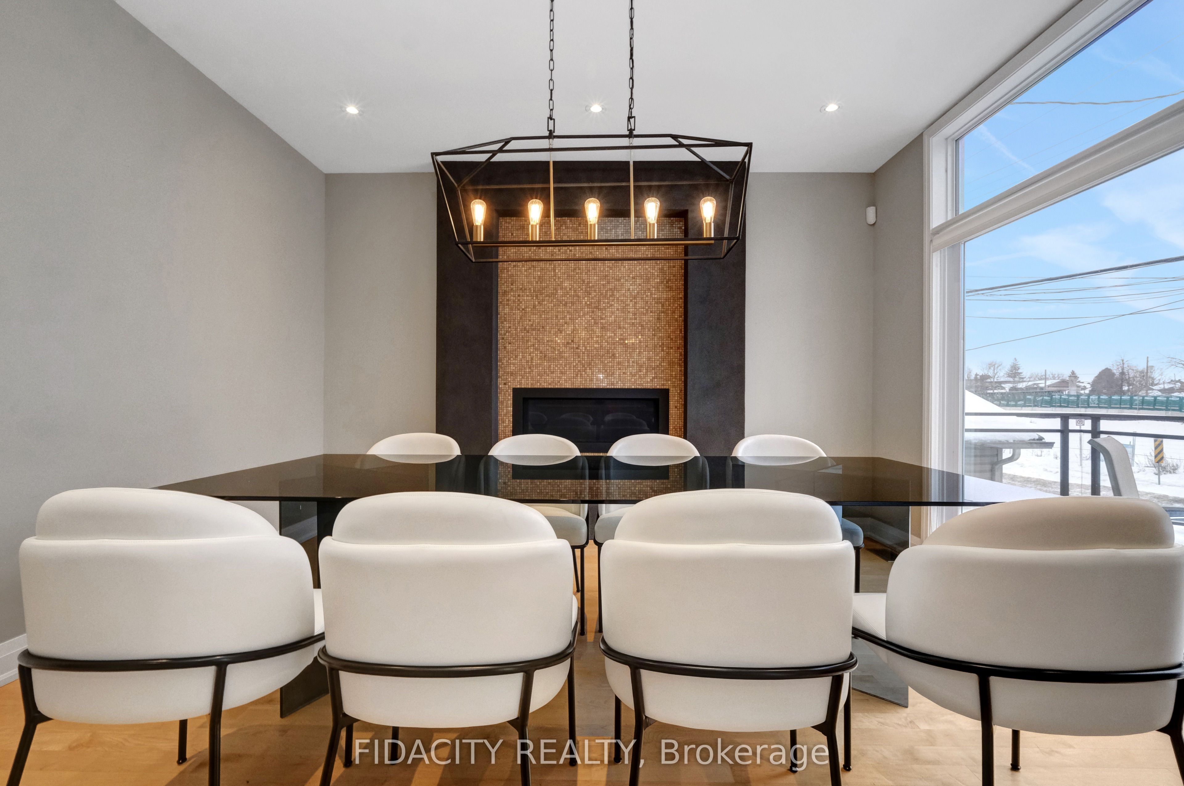 376 C Wilmont Avenue, Ottawa, ON, K2A 0B1 photo 5