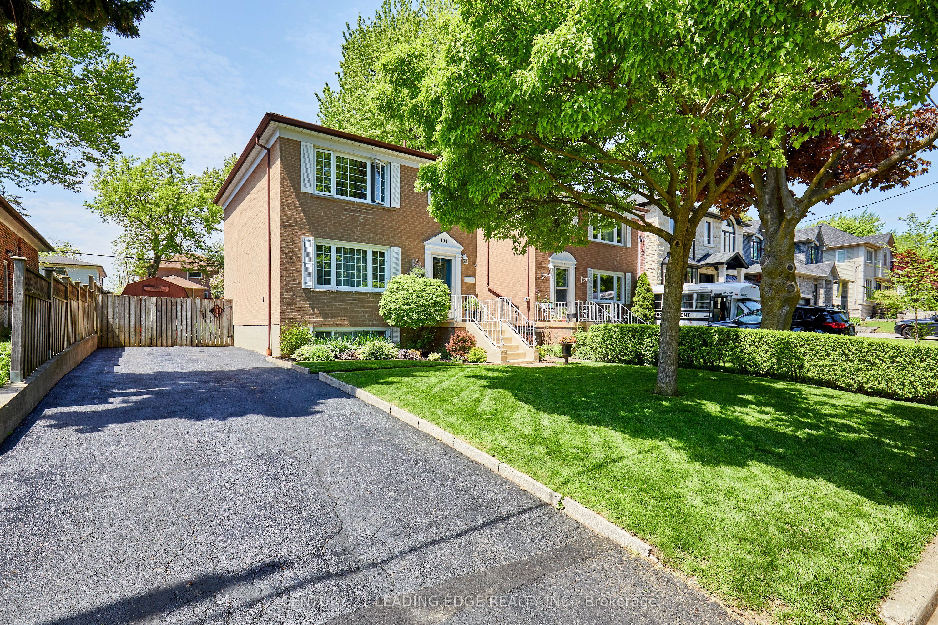 108 Gradwell Drive, Toronto, ON, M1M 2N2 photo 2