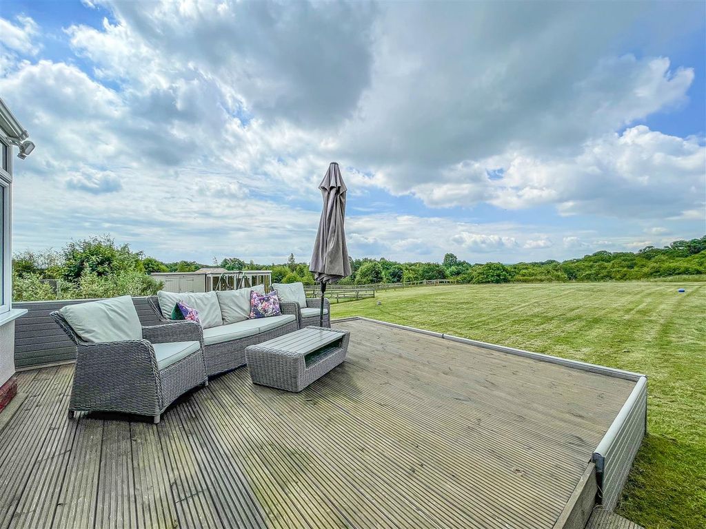 Additional image 17 of 5 bed detached house for saleAshingdon Heights, Rochford SS4