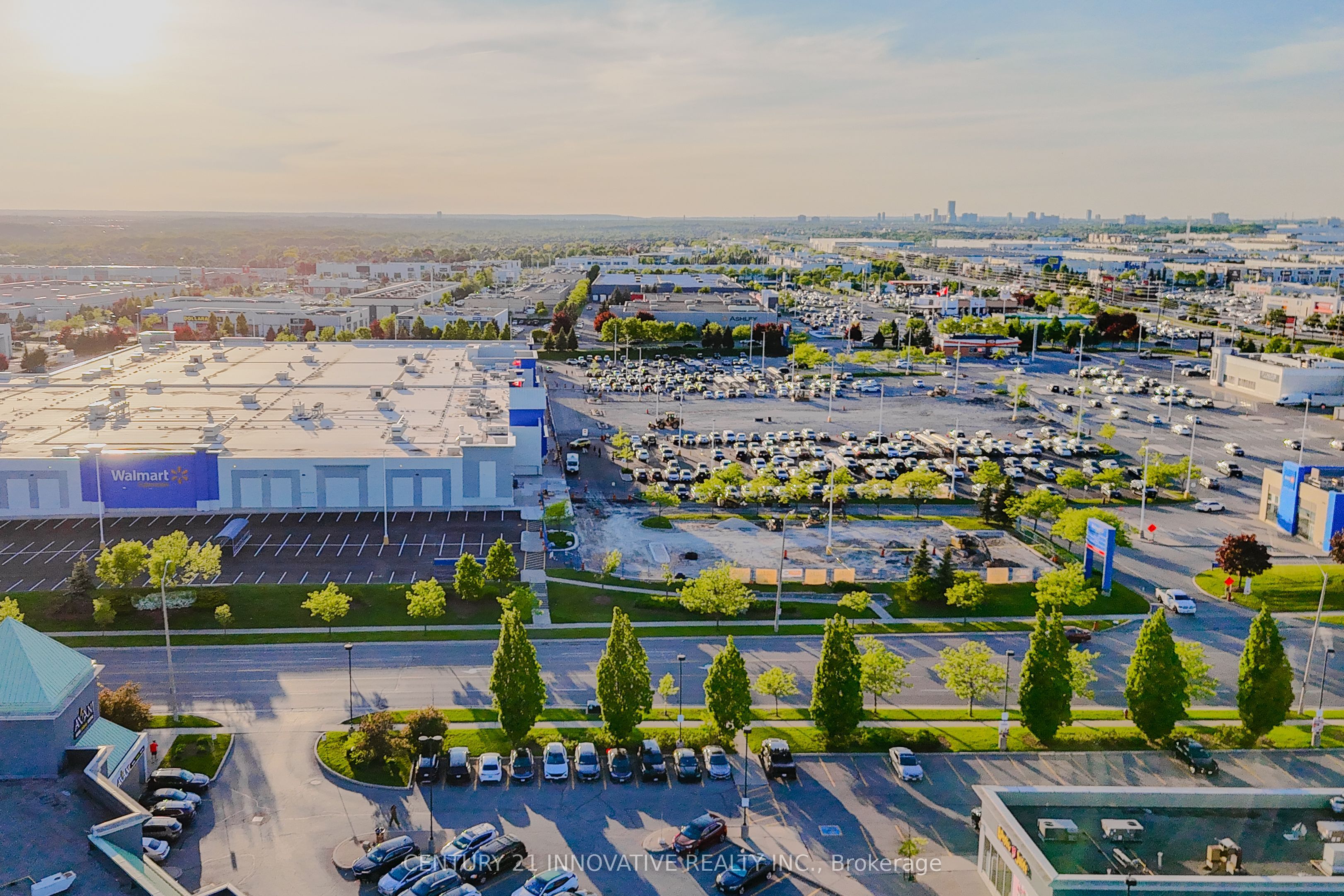 Additional image 3 of 5648 Volpe Avenue, Mississauga, ON, L5V 3A6