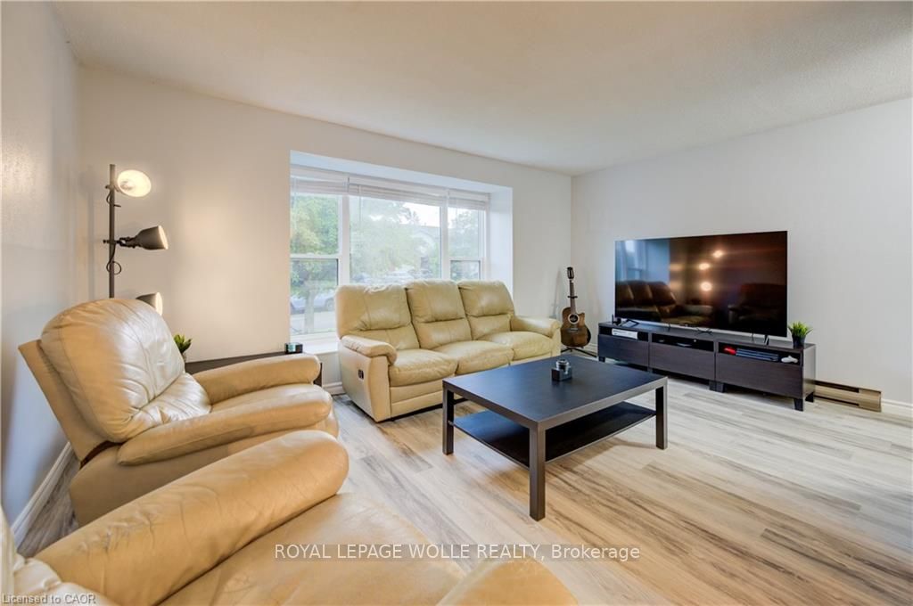 19 Hillbrook Crescent, Kitchener, ON, N2N 1J4 photo 5