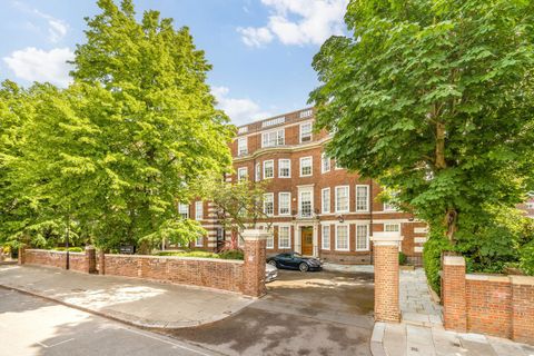 St. Johns Wood Park, St John's Wood NW8