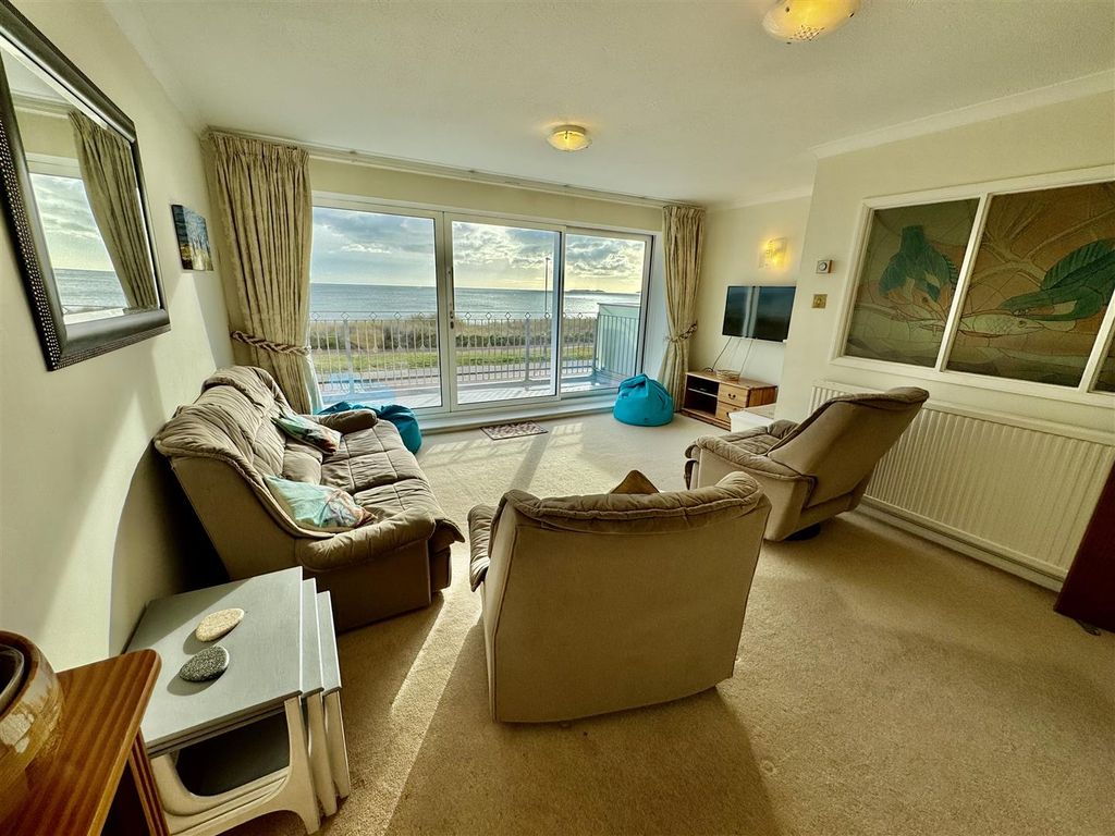 Additional image 3 of 4 bed town house for saleVictoria Parade, Pwllheli LL53