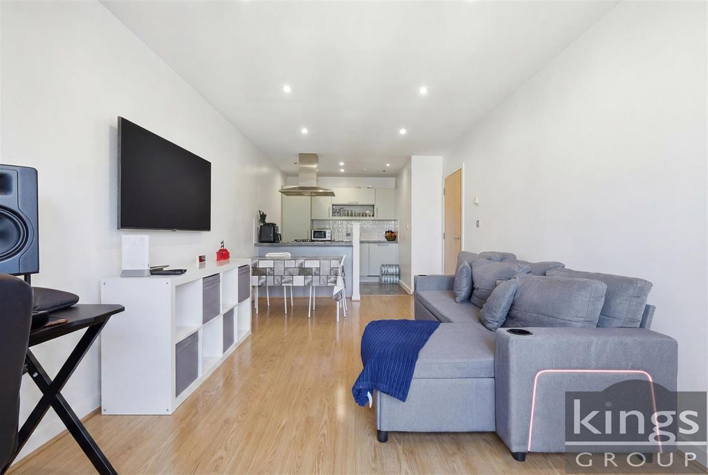 Additional image 4 of 1 bed flat for saleFoundry Gate, Waltham Cross EN8