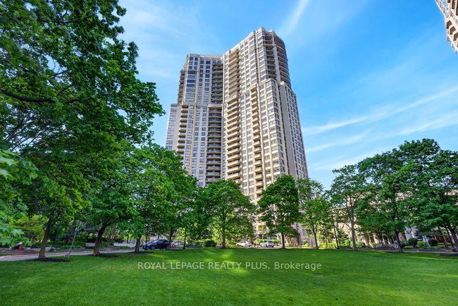 TPH4-35 Kingsbridge Garden Circle, Mississauga, ON, L5R 3Z5