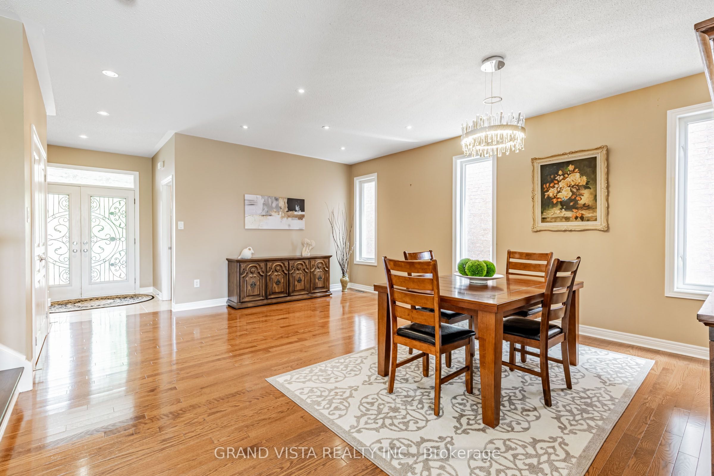 31 Routledge Drive, Richmond Hill, ON, L4E 0C4 photo 4