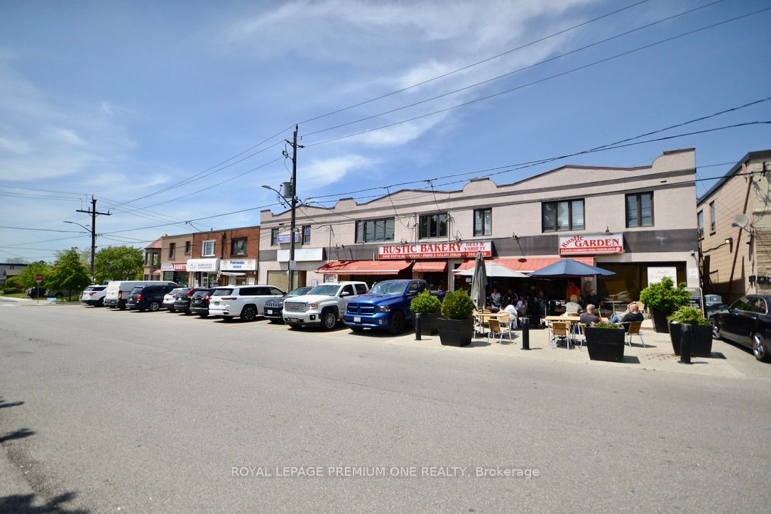 B-312 Rustic Road, Toronto, ON, M6L 1W5 photo 3