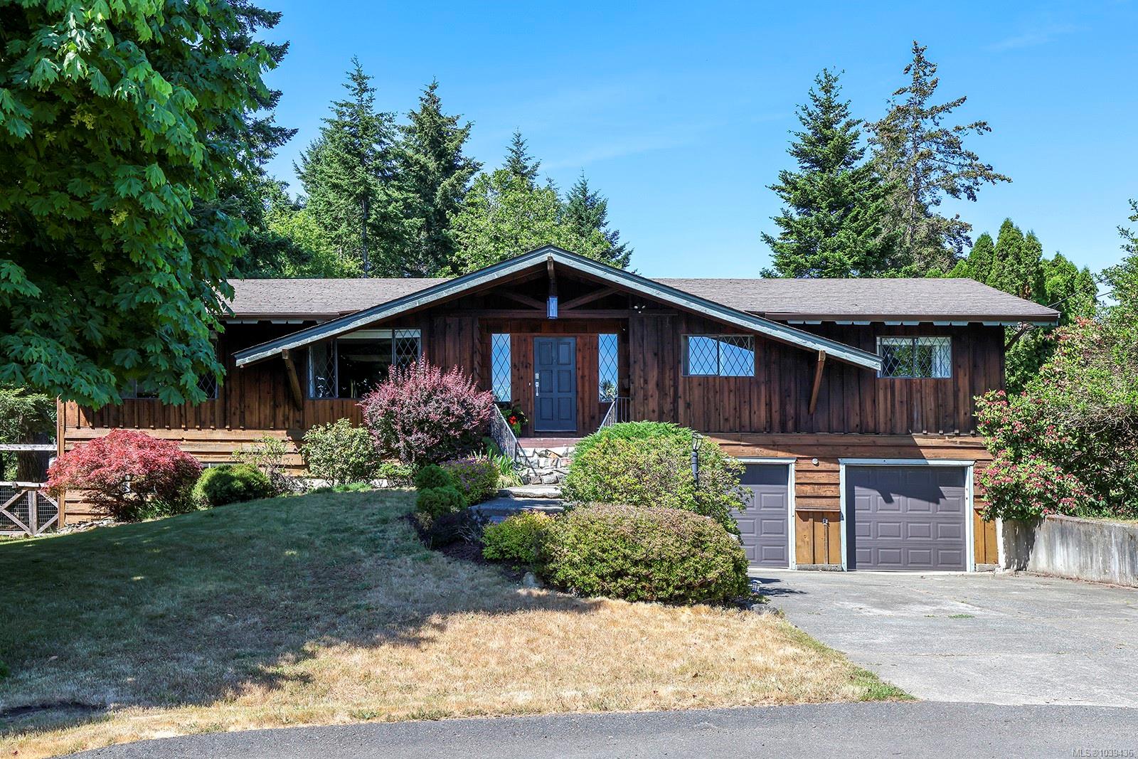 611 Crestview Drive, Comox, BC, V9M 3E6