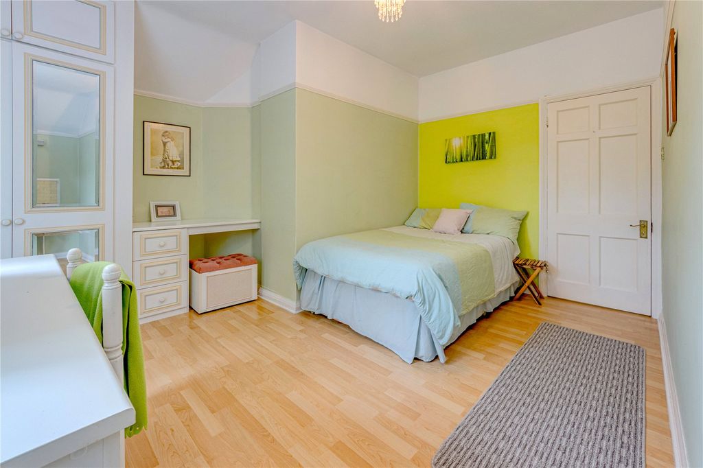 Additional image 8 of 6 bed detached house for saleNewlands Avenue, Radlett, Hertfordshire WD7