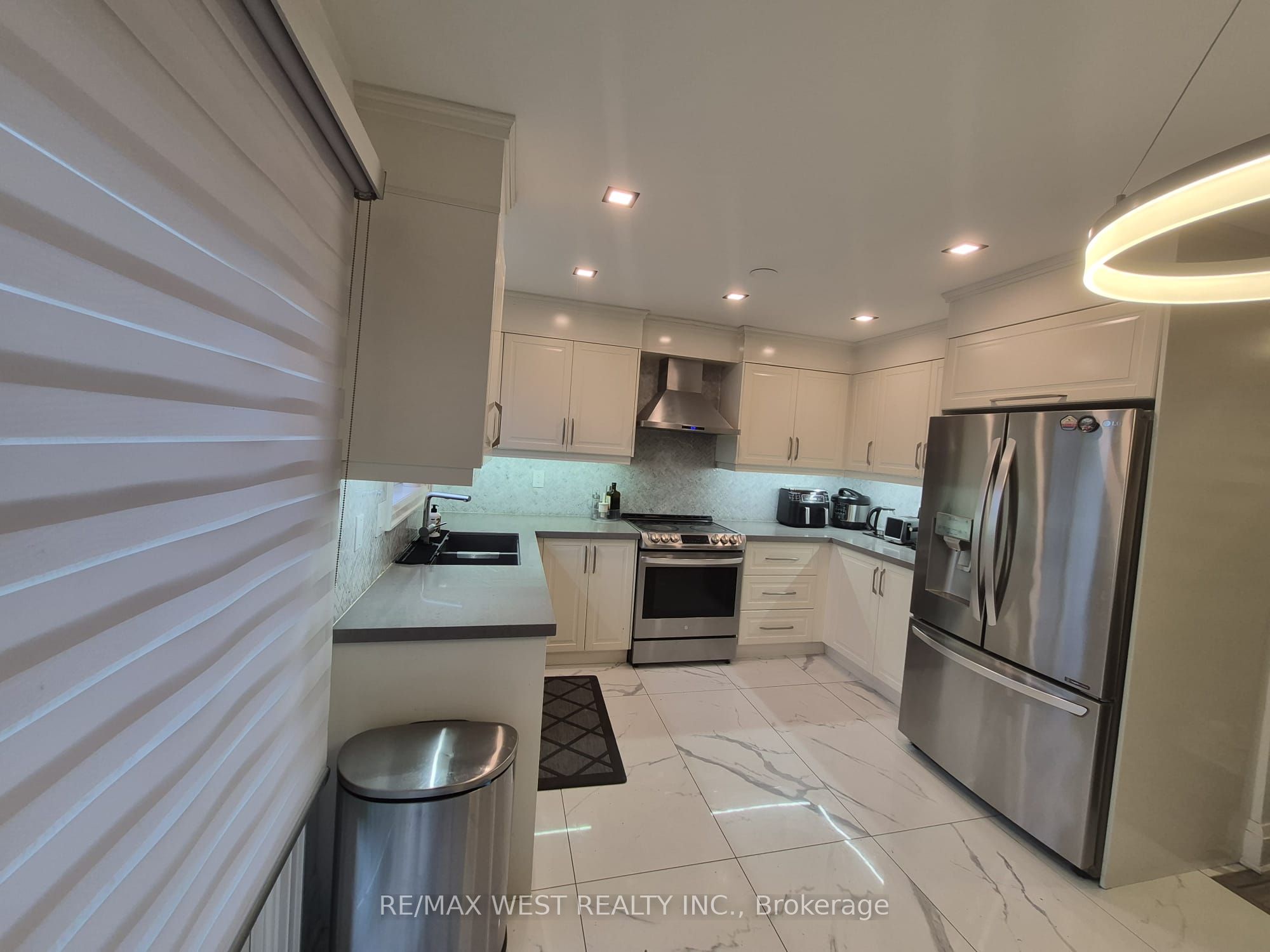 Additional image 6 of 33-3020 Cedarglen Gate, Mississauga, ON, L5C 4S7