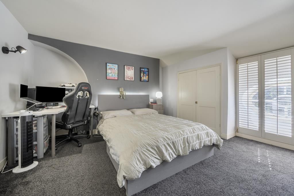 Additional image 18 of 4 bed terraced house for saleCastle Hill, Reading, Berkshire RG1